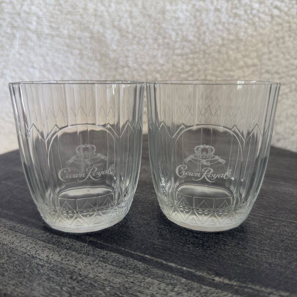 2 Crown Royal Cathedral‎ Etched Cursive Logo Rocks Whiskey Glasses Von Pok Italy